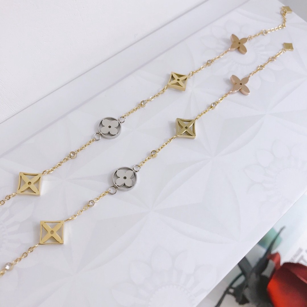 Vòng Tay louis vuitton Bằng Thép Titan Khắc Chữ lv monogram