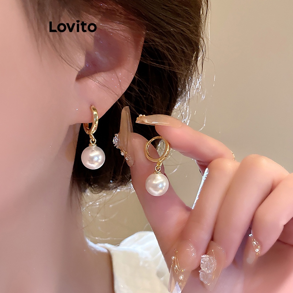 Khuyên tai Lovito đính ngọc trai màu trơn thường ngày cho nữ LFA02069 (màu vàng)