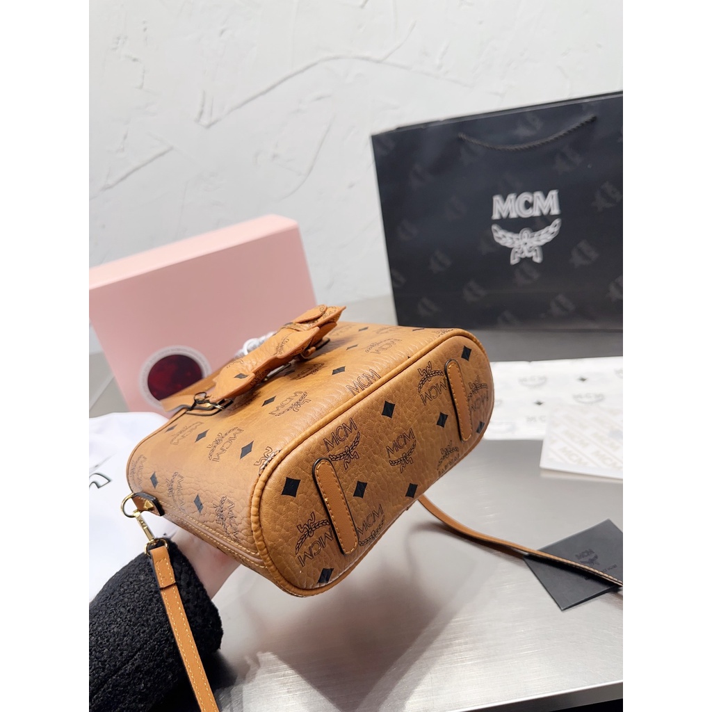 MCM star same dish basket bag fashion trendy essential item metal zipper printed canvas women's bag