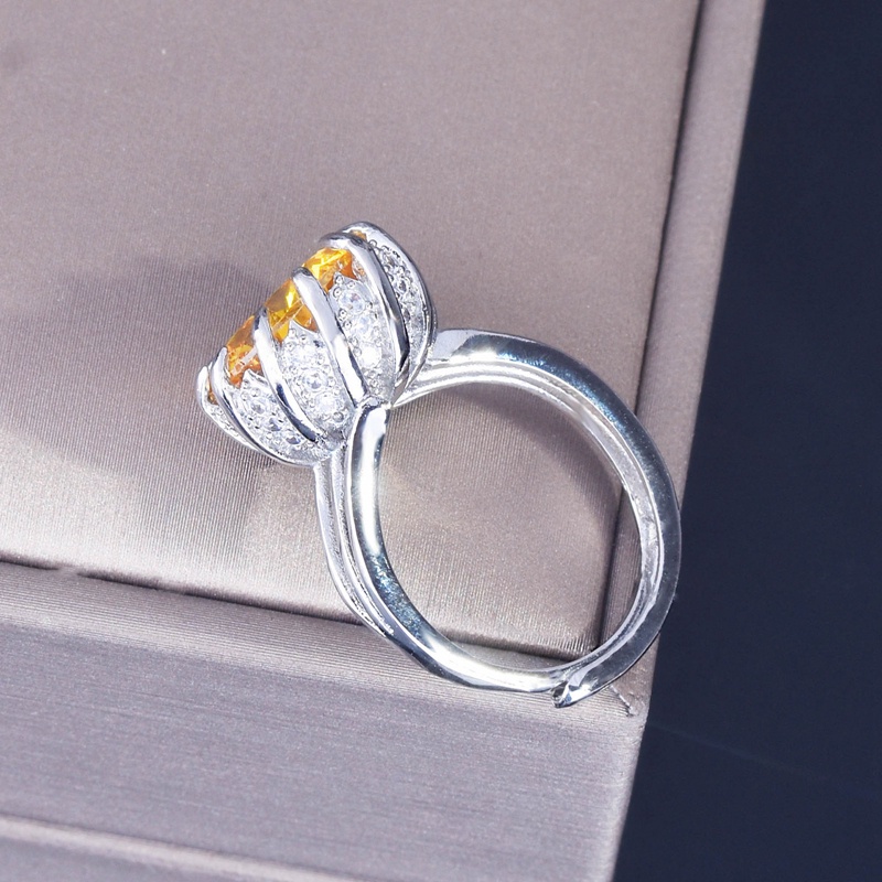 Nhẫn Hình Hoa Đính Đá Zircon Màu Vàng Kiểu Dáng Thanh Lịch