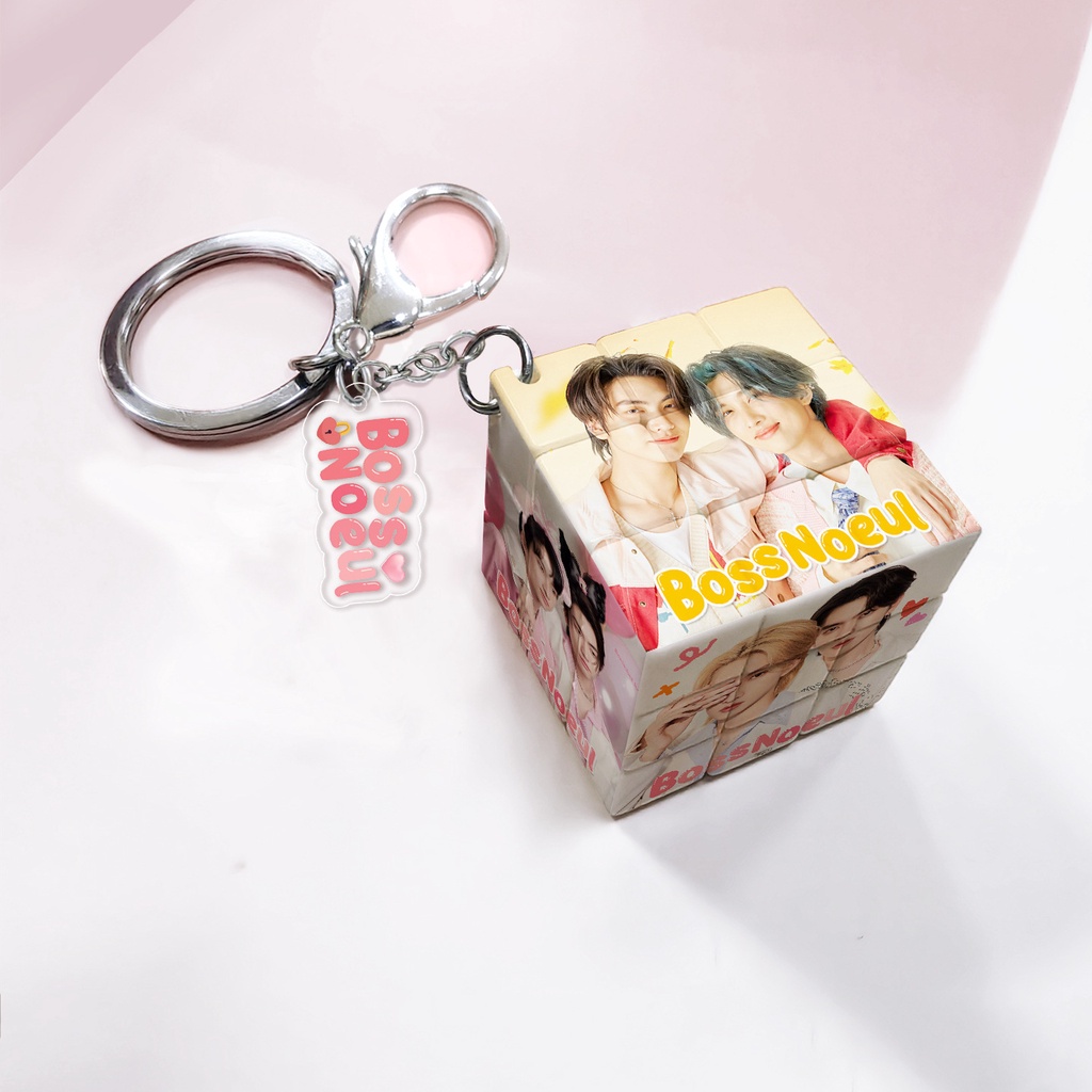 BossNoeul JoongDunk Our Sky.y2 GeminiFourth My-school-president MeenPing MewGulf OFFGUN NETJAMES PondPhuwin BrightWin WinnySatang Zeenunew Metal Keychain Small Rubik's Cube Pendant