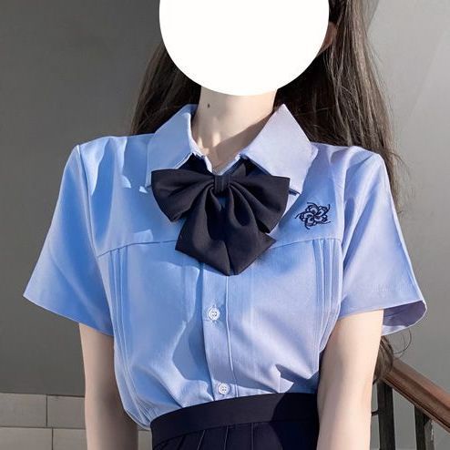 Áo Sơ Mi Ngắn Tay Cổ Vuông Thêu Họa Tiết Xinh Xắn Dành Cho Nữ