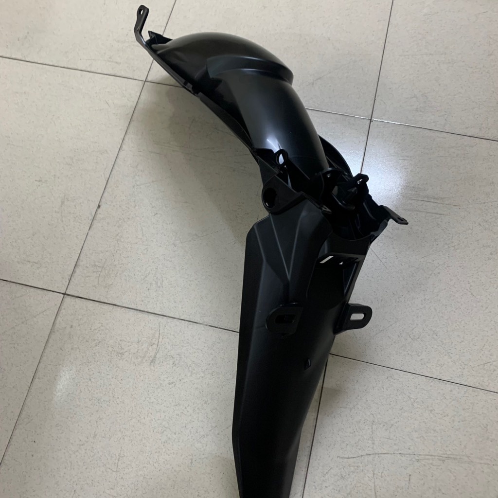YADA-EX135-NHÁM-9 ĐUÔI ĐÈN BIỂN SỐ{CHẮN BÙN SAU