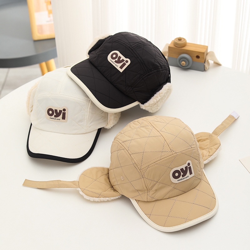 Mũ Lưỡi Trai Hình Viên Kim Cương Bảo Vệ Tai Thời Trang Thu Đông Cho Bé 2-5 Tuổi