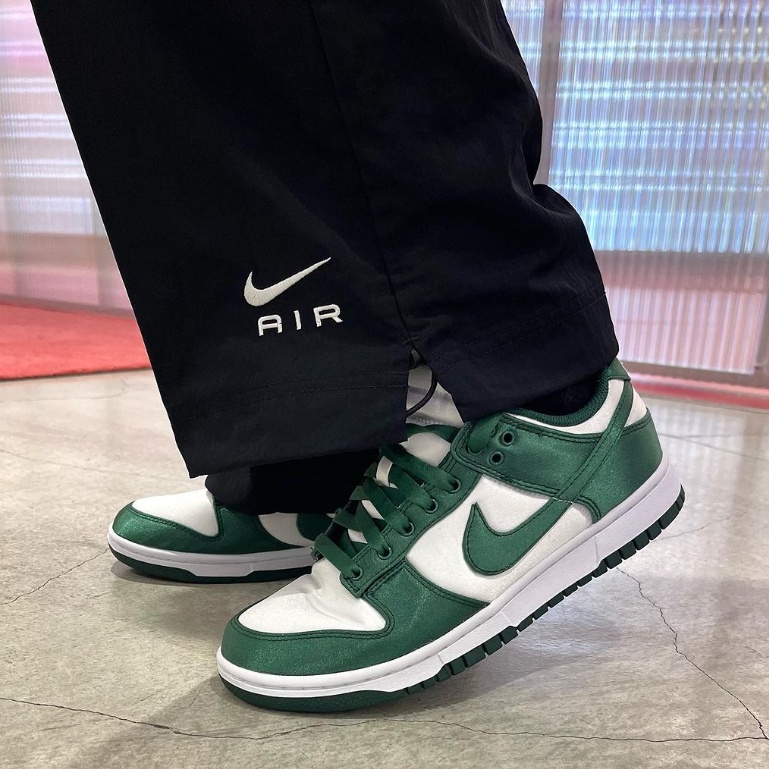（sản phẩm chính hãng）Giầy nike dunk low team green and white DX5931-100 màu xanh trắng mẫu mới
