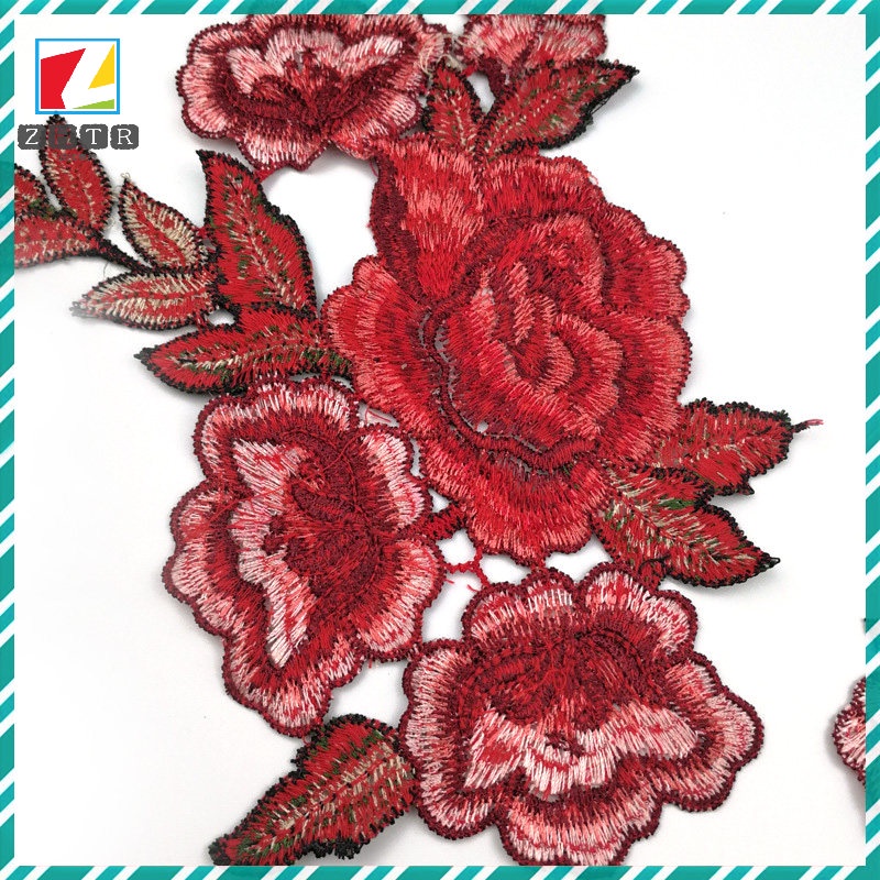 Bộ 4 Chiếc tairanzh Thêu Hoa