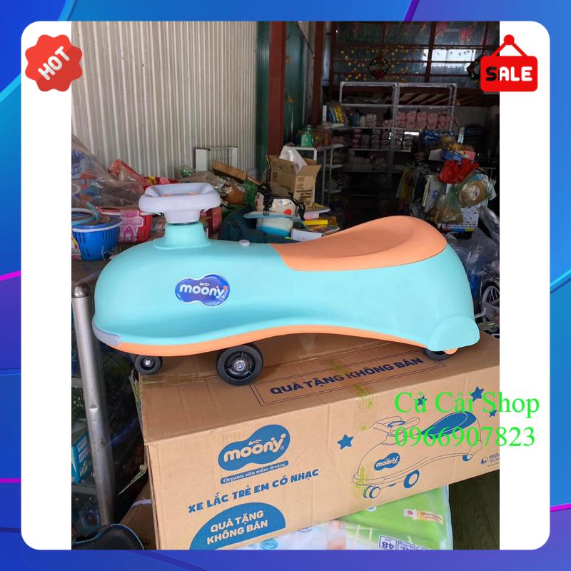 Xe lắc cho bé hkm Moony xịn sò,xinh xắn