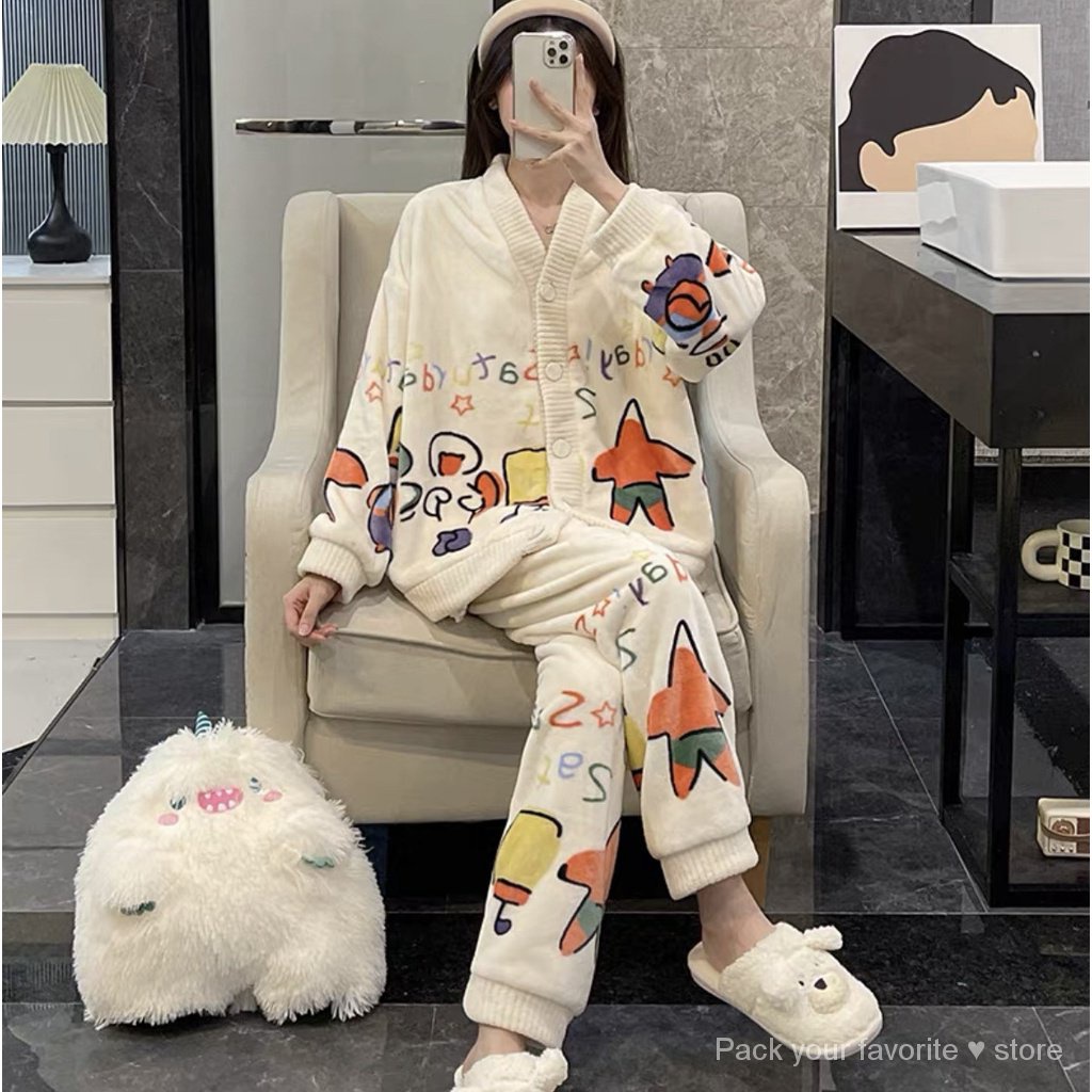 Patty Bộ Đồ Ngủ Tay Dài Chất Nỉ Dày Dặn Giữ Ấm In Họa Tiết Hoạt Hình Dễ Thương Thời Trang Thu Đông Cho Nữ