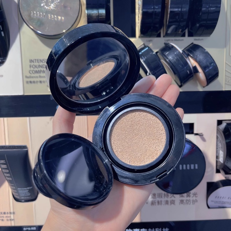 BOBBI BROWN Bobbi Đệm Khí Phát Sáng Màu Nâu 12g