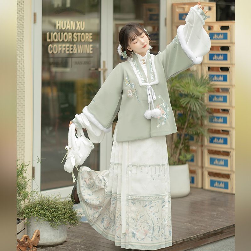 Nantingyuan  Váy Hán Phục Vải Nhung Kẻ Phối Khăn Choàng Cổ Thêu Thủ Công Mùa Đông Cho Nữ Mừng Năm Mới