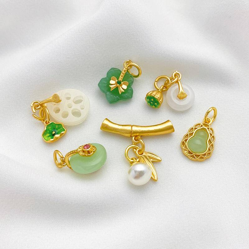 Mặt Dây Chuyền / Vòng Tay / Dây Chuyền Thủ Công Bằng Ngọc Bích Giả Màu Vàng 18k Hình Hoa Sen Có Khóa An Toàn diy