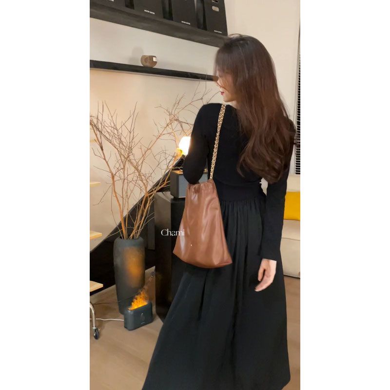 Đầm Nữ Cổ Chữ v Màu Đen Phối Bèo Phong Cách Pháp Thanh Lịch