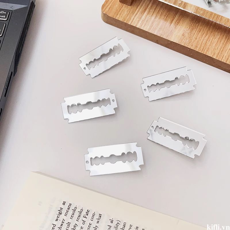 🌸🌸Kẹp Tóc Hình Lưỡi Cưa Sáng Tạo Vui Nhộn Cho Nữ