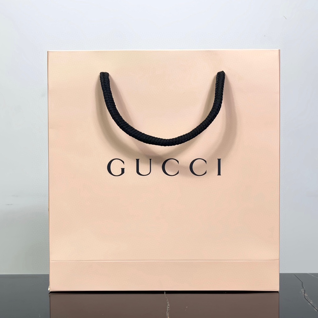 Gucci Set 6 Lọ Nước Hoa Sang Trọng Làm Quà Tặng Giáng Sinh Cho Bạn Gái