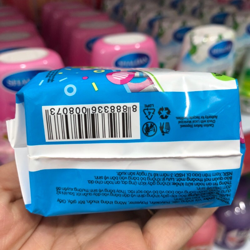 Băng Vệ Sinh Hằng Ngày Kotex Siêu Mềm Kháng Khuẩn Gói 8 Miếng