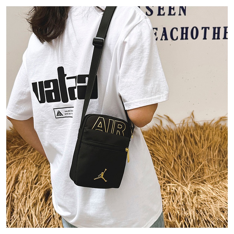 Túi Thể Thao Đeo Chéo Vai Thời Trang Chất Lượng Cao kzd1009