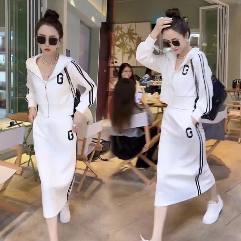 Bộ Áo Sweater Phối Chân Váy Ôm Dáng Thời Trang Mùa Thu Cho Nữ Cỡ Lớn Lên Đến 120kg