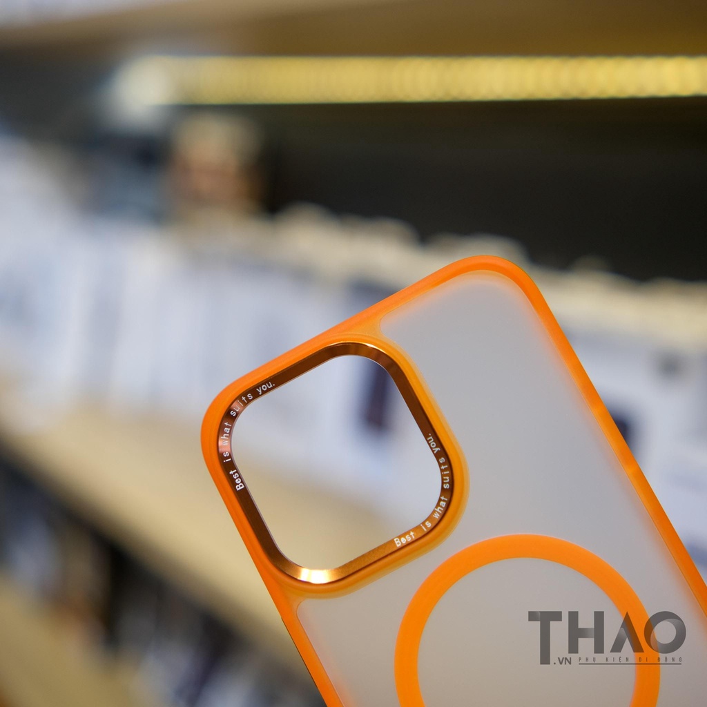 Ốp lưng HODA Rough Military nhám chống bám vân tay hỗ trợ sạc không dây từ tính dành cho iPhone