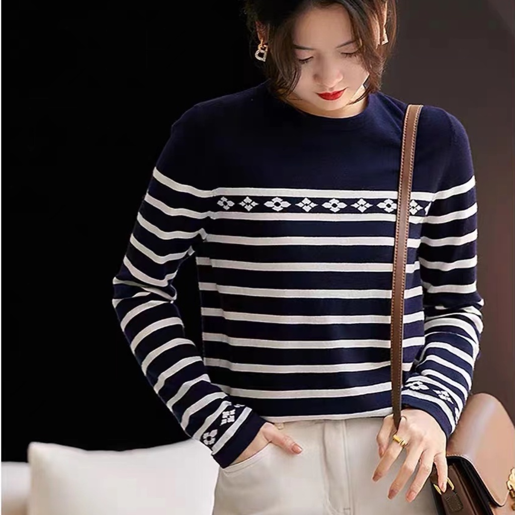 H Áo sweater Cổ Tròn Tay Dài Kẻ Sọc Thời Trang Thu Đông Cho Nữ