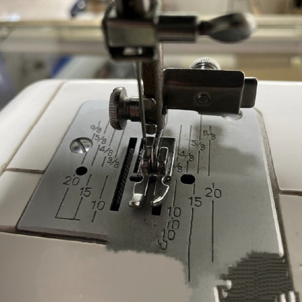 Chân vịt đa năng 3 trong 1 T3 dùng cho máy may GIA ĐÌNH, máy may con bướm, ...