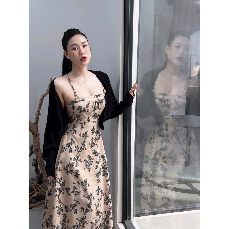 Set váy hoa kèm áo khoác len