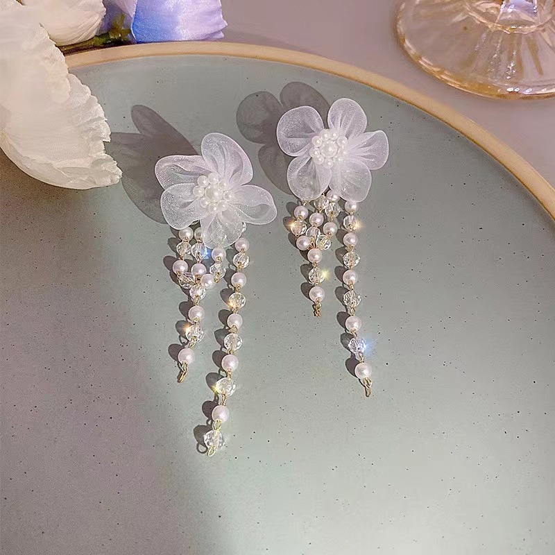 Bông Tai Tua Rua Dáng Dài Đính Hoa Ngọc Trai Sang Trọng