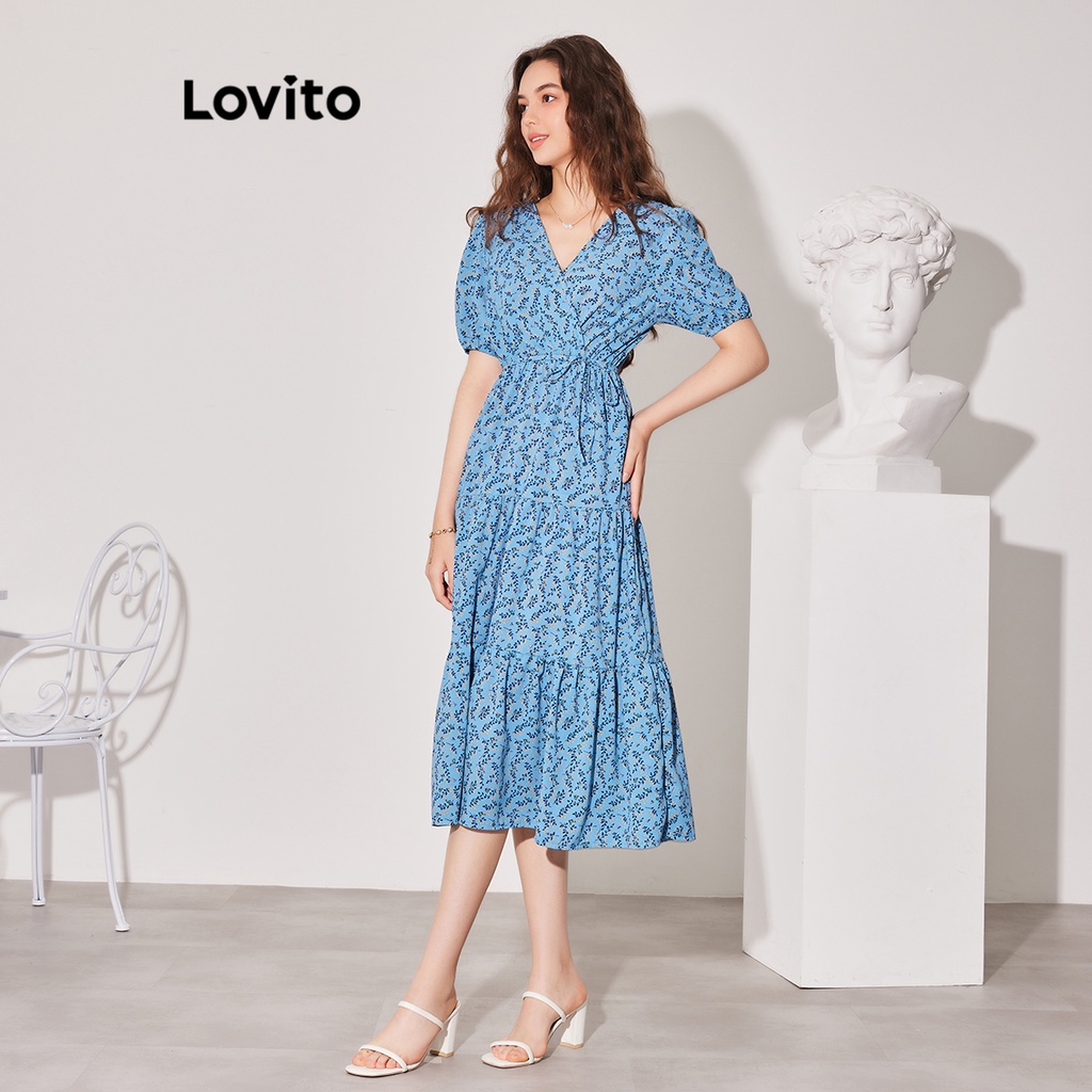 Đầm Lovito họa tiết hoa nhí xếp tầng tay phồng phong cách thường ngày thời trang cho nữ L59ED111