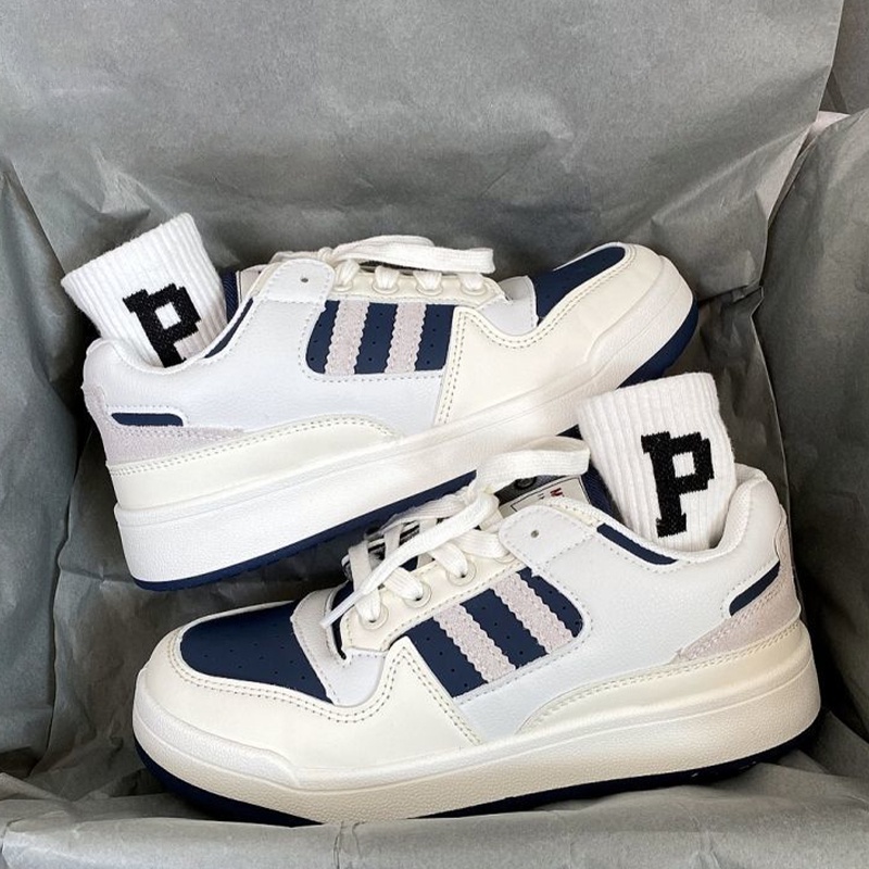 GUDETU  Giày Thể Thao Nữ Thời Trang Năng Động Giày Thể Thao In logo Ngôi Sao Đầu Tròn Thiết Kế Niche Giày Thể Thao Đế Dày Màu Trắng Dành Cho Học Sinh Giày Sneaker Đẹp.