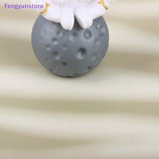 Set 3 / 4 Mô Hình Phi Hành Gia Trang Trí