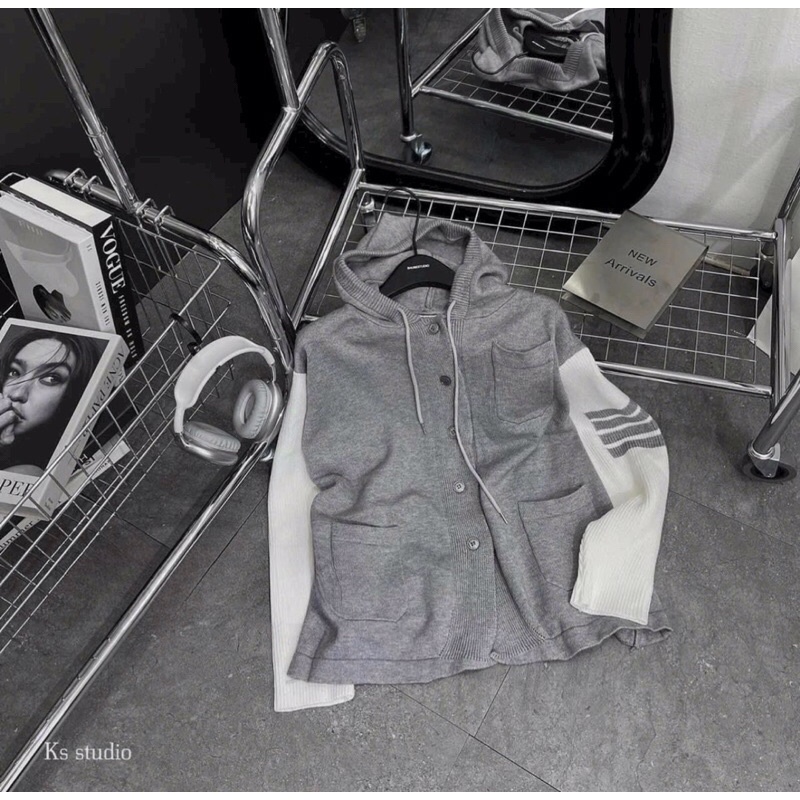 Áo khoác len cúc mũ