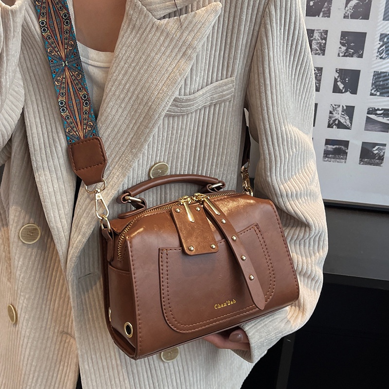 Túi Đeo Chéo Nhỏ Xinh Phong Cách Phương Tây Thời Trang 2023 Cho Bạn Gái