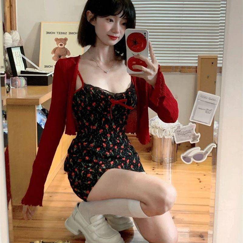 Đầm Hai Dây Mỏng Ôm Dáng Họa Tiết Hoa Mùa Hè Dễ Phối Đồ Phong Cách Esire Cho Nữ