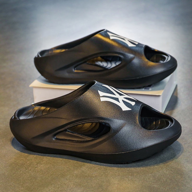 Dép Sandal Chống Trượt Thời Trang Mùa Hè 2023 Phong Cách Mới Cho Nam