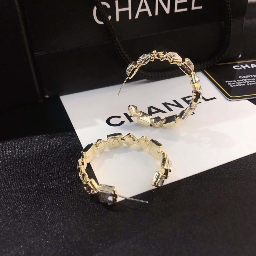 Thời Trang Bông Tai Tròn Bằng Thép Titan Chống Nước Không Gỉ In logo Chữ Cá Tính Cho Nữ