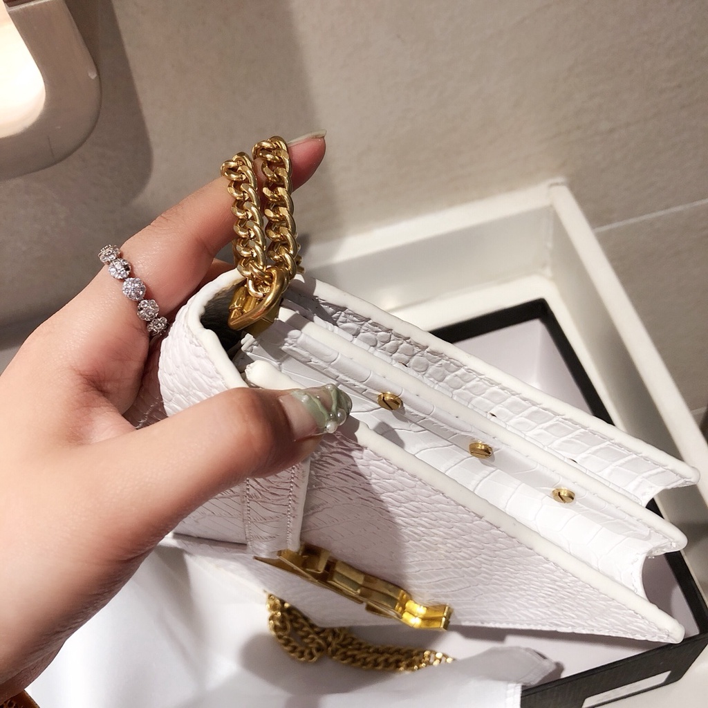 Ysl Túi Đeo Chéo Vai Bằng Da Cỡ Lớn Phong Cách Thể Thao Thời Trang Cho Nữ