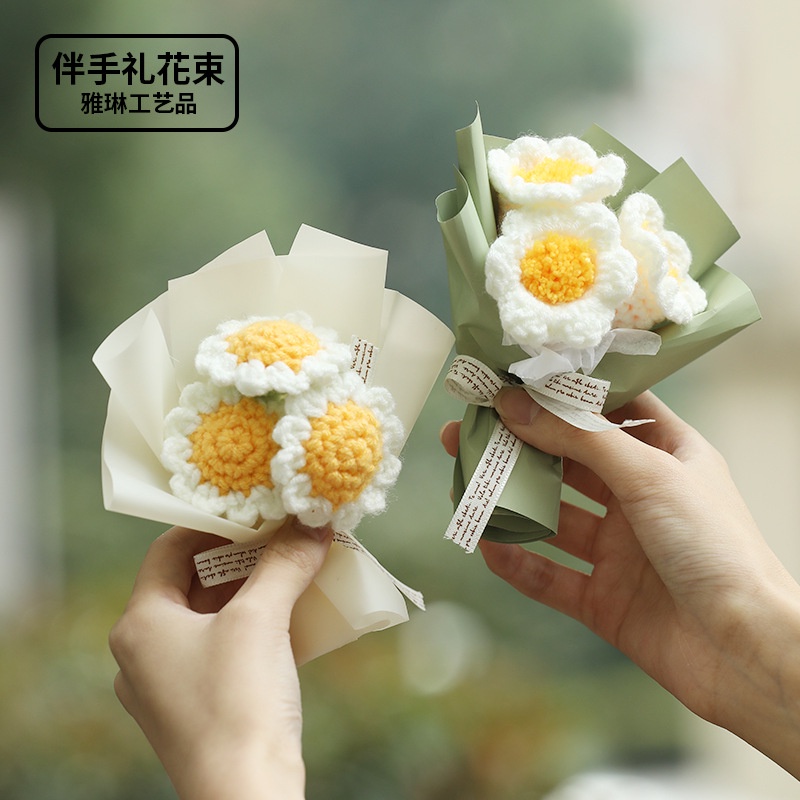 Bó Hoa Tulip Nhỏ Xinh Xắn Làm Quà Tặng Ngày Nhà Giáo / Ngày Của Mẹ