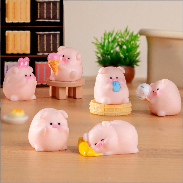 Tượng heo ngồi ăn kem decor terrarium trang trí bàn học