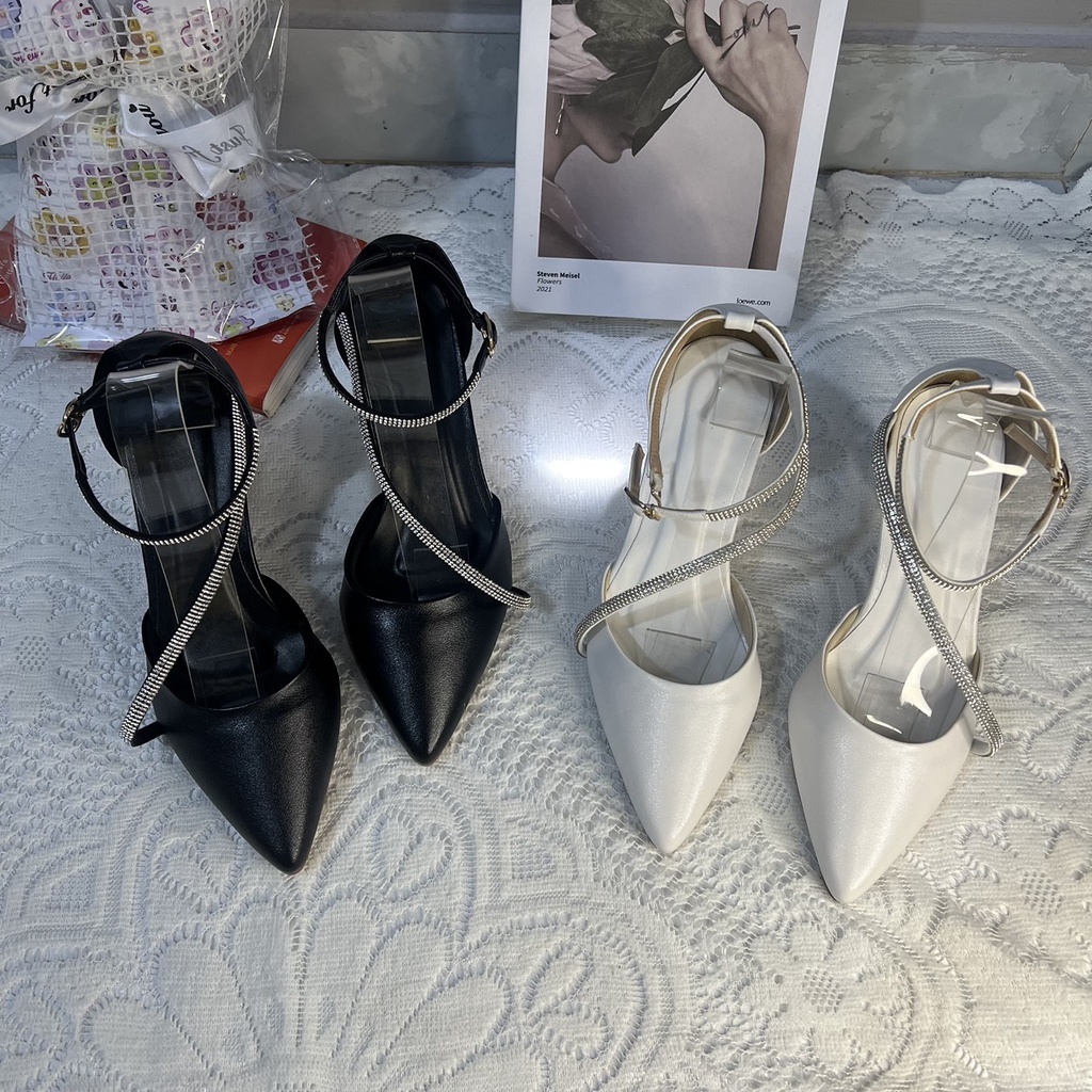 Giày cao gót bigsize bít mũi trơn phối quai đá cao 7 cm size 40-44
