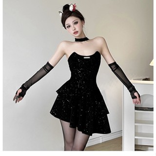 Weird Puss Weird Pus Đầm Hai Dây Lệch Tà Nhẹ Nhàng Thanh Lịch Màu Đen Mùa Đông Lộng Lẫy Sang Trọng Ngọt Ngào Cho Nữ