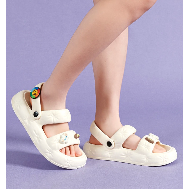 Dép Sandal Nữ Đế Mềm Chống Trượt Tặng Kèm Sticker Cute