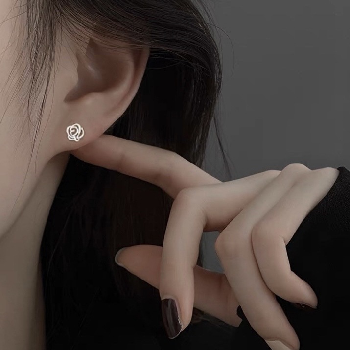 Bông Tai Mạ Bạc 17km Hình Trái Tim / Bướm / Hoa Đính Đá zircon Đơn Giản Thời Trang Cho Nữ