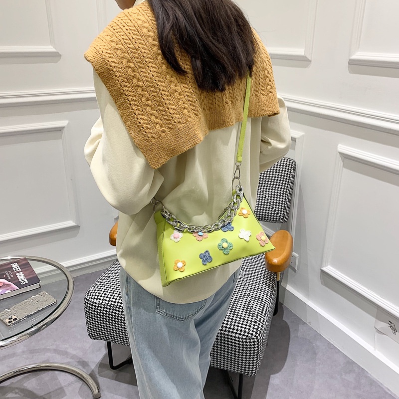 MOUSSON  Túi Đeo Chéo Dây Xích Thiết Kế Đơn Giản Hợp Thời Trang Cho Nữ