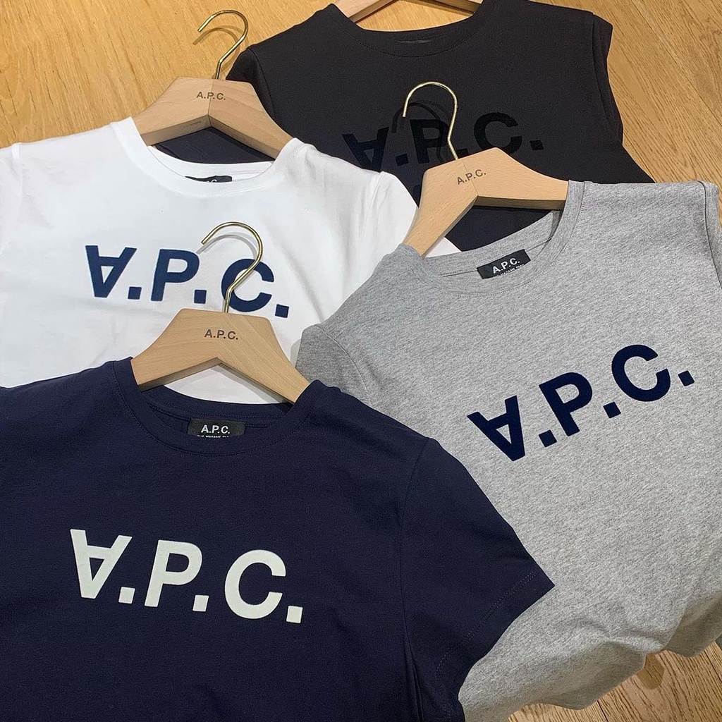 39Y0 a.p.c. French T-shirt with short sleeves and half sleeves