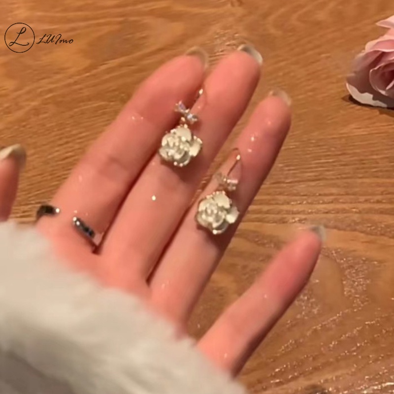 Luimo 1 Đôi Bông Tai Xỏ Lỗ Hình Hoa Trà Đính Đá zircon Ngọc Trai Phong Cách Pháp Tối Giản Cá Tính Dành Cho Nữ * Hàng Bán Chạy