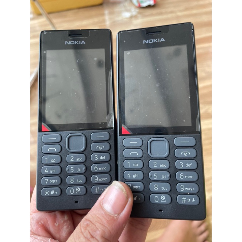 Điện. thoại Nokia 2 sim 150 rm- 1180,1187,1190 kèm sạc .