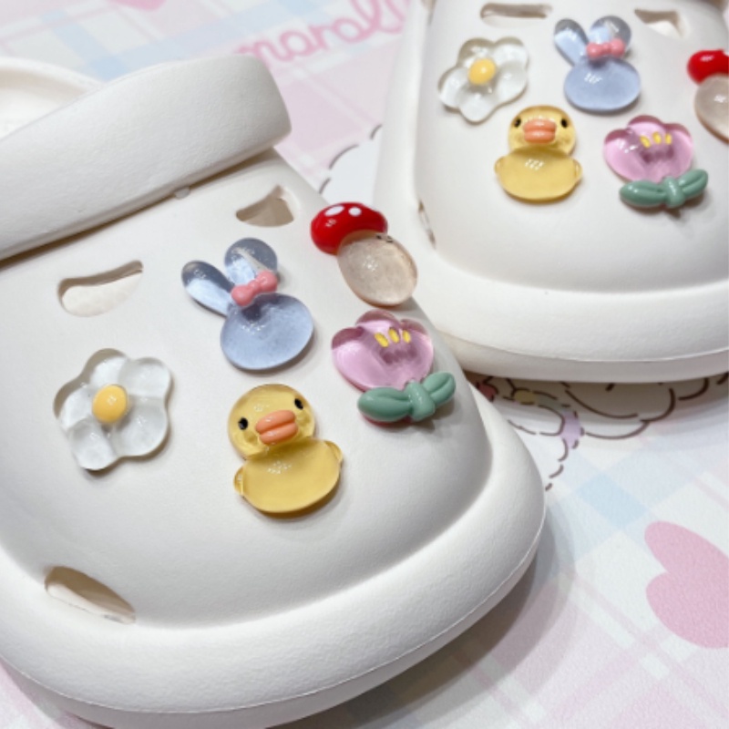 CROCS Hoạt Hình Phụ Kiện Ghim Trang Trí Giày Dép Hình Hoa / Thỏ / Nấm / Cây Thông Noel Đính Pha Lê Dễ Thương Cho Bé