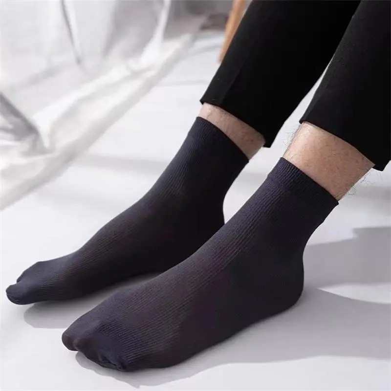 Set 10 Đôi Vớ Sợi Tre Mỏng Thoáng Khí Thời Trang Mùa Hè Cho Nam