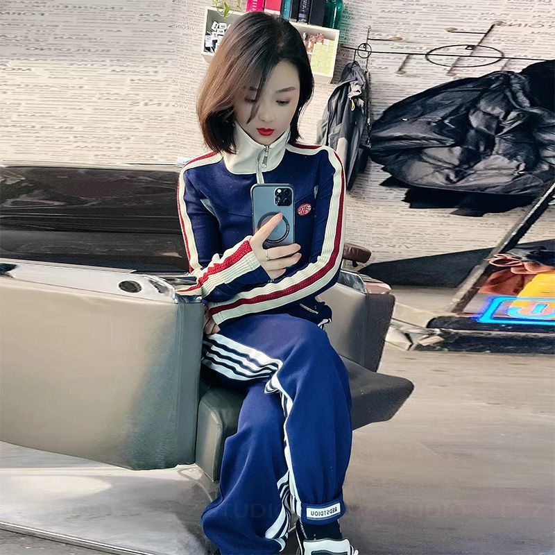 Áo Nỉ Dài Tay Phong Cách Mới Năm 2023 Thời Trang Mùa Thu Cho Nữ