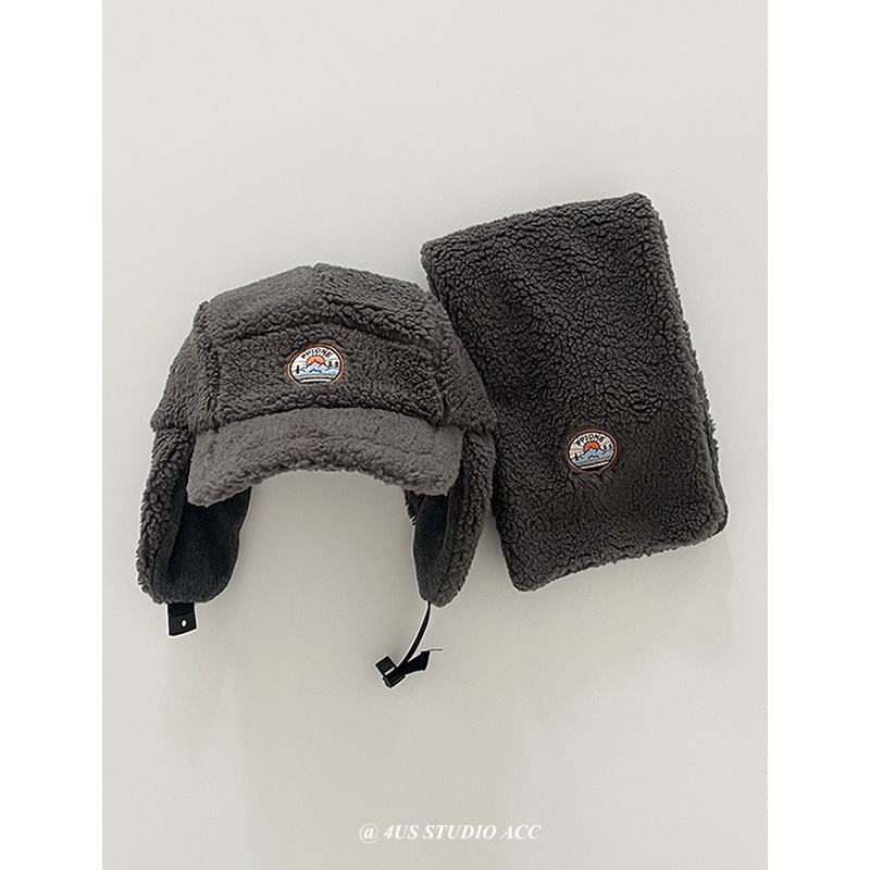 Mũ Len Trùm Tai Kèm Khăn Choàng Cổ Dày Dặn Giữ Ấm Mùa Đông Cho Mẹ Và Bé