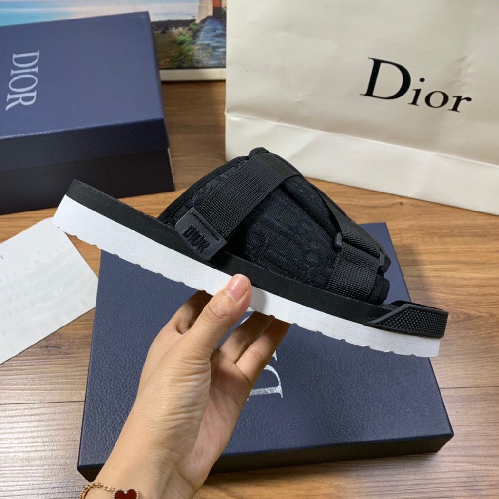 Dép Quai Ngang Chống Trượt Trọng Lượng Nhẹ Thời Trang Mùa Hè Châu Âu 2023 Cho Nam